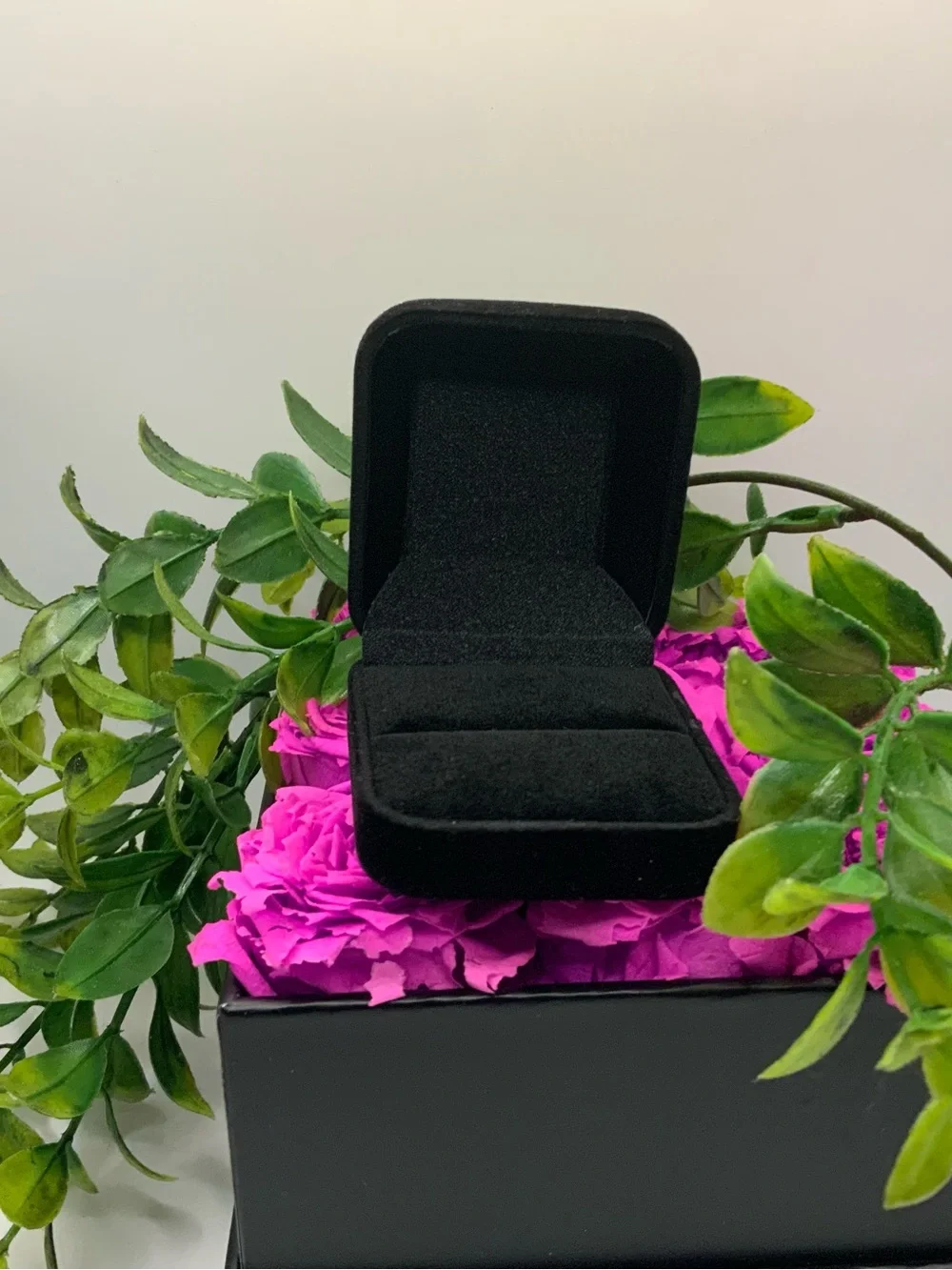 Classic Black Velvet Ring Case - Sleek Jewelry Presentation